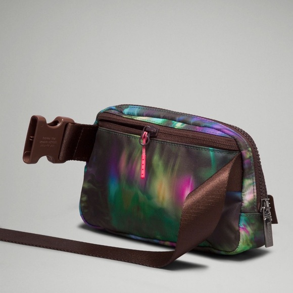 Lululemon pride edition belt bag - Picture 5 of 6
